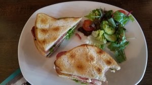 BLT and Salad at the Wicklow Heather near the National Park