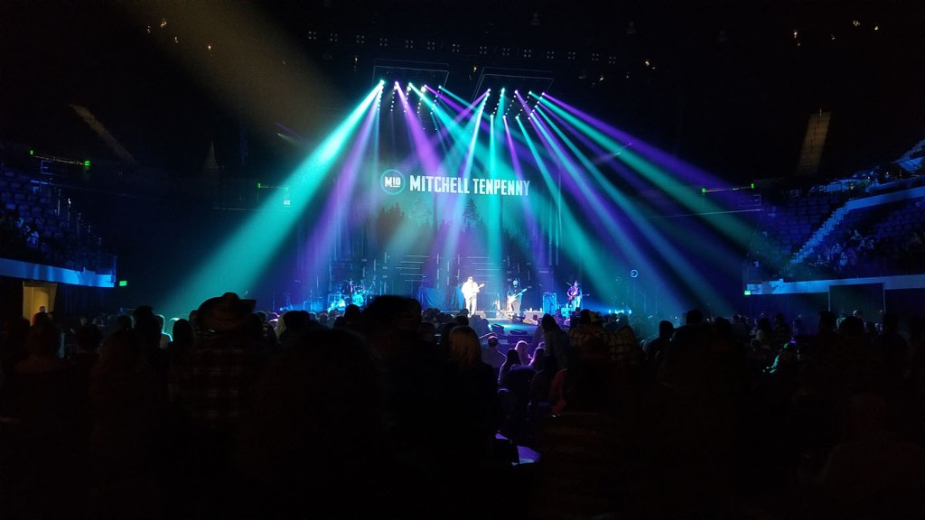 Mitchell Tenpenny show