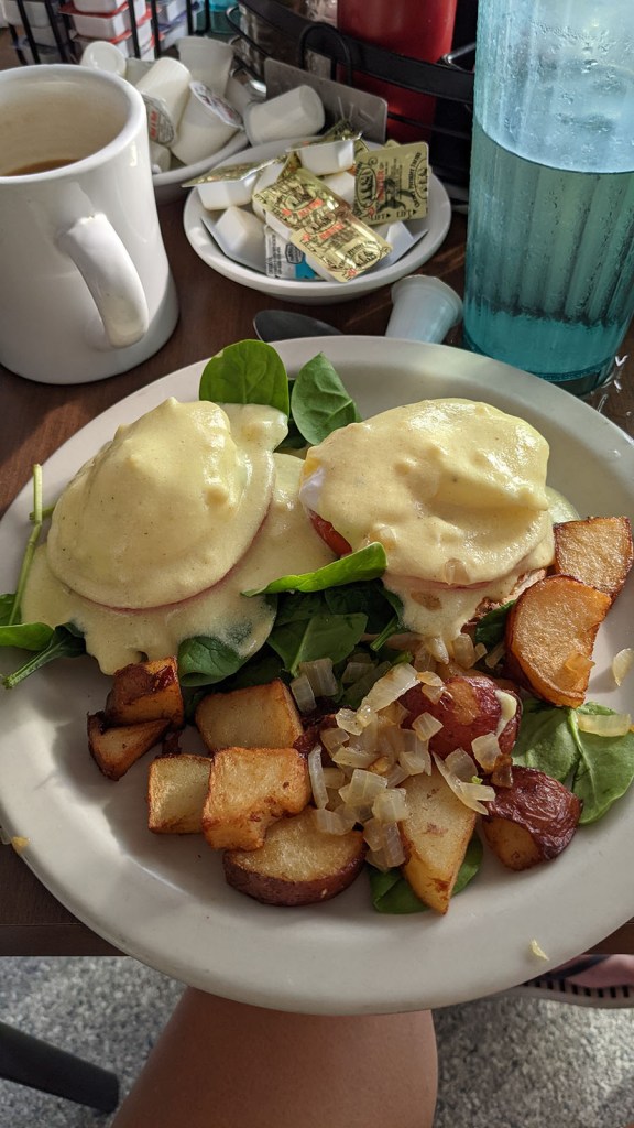 Florentine Benedict and potatoes