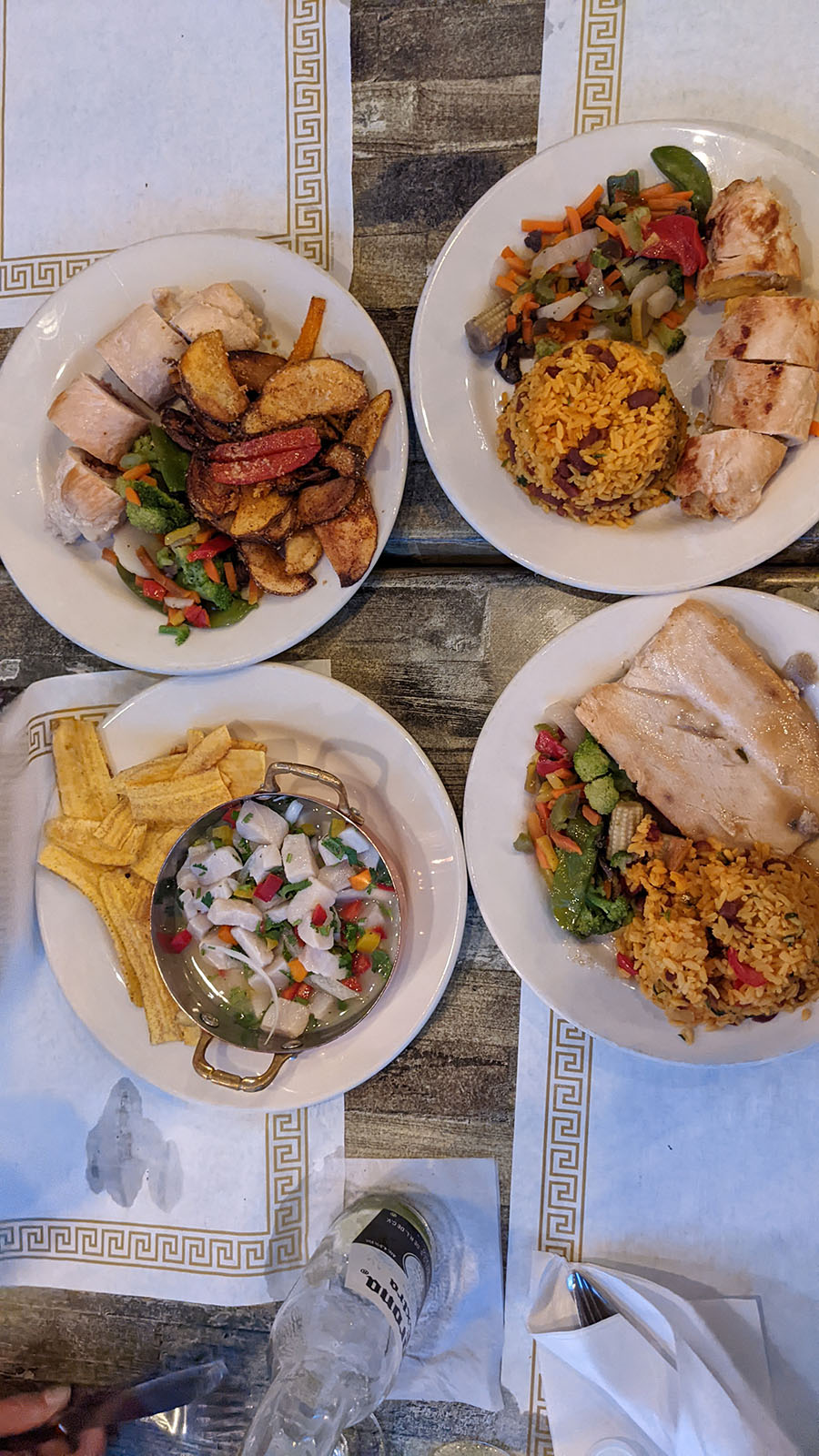 Four plates from Nispero